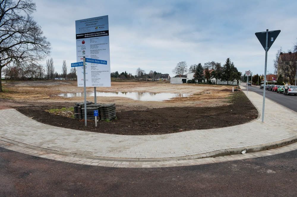 Wo einst die Knochenmühle stand, ist „Klarschiff“ gemacht worden, damit im nächsten Jahr hier gebaut werden kann - und dann soll auch die Straße, die das Gebiet erschließt, einen Namen bekommen.