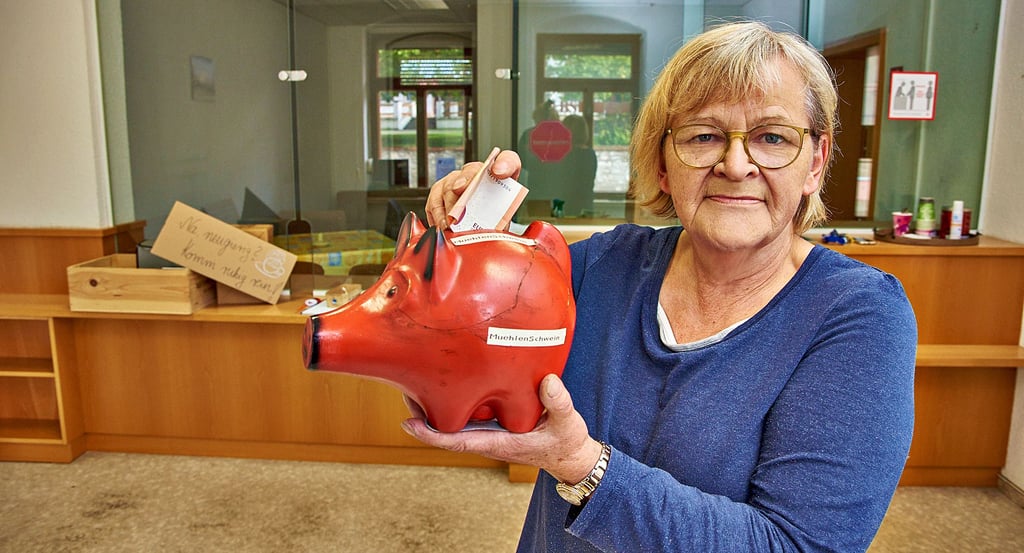 Margret Feger möchte in der ehemaligen Filiale der Salzlandsparkasse ein Café und eine kleinen Laden eröffnen.