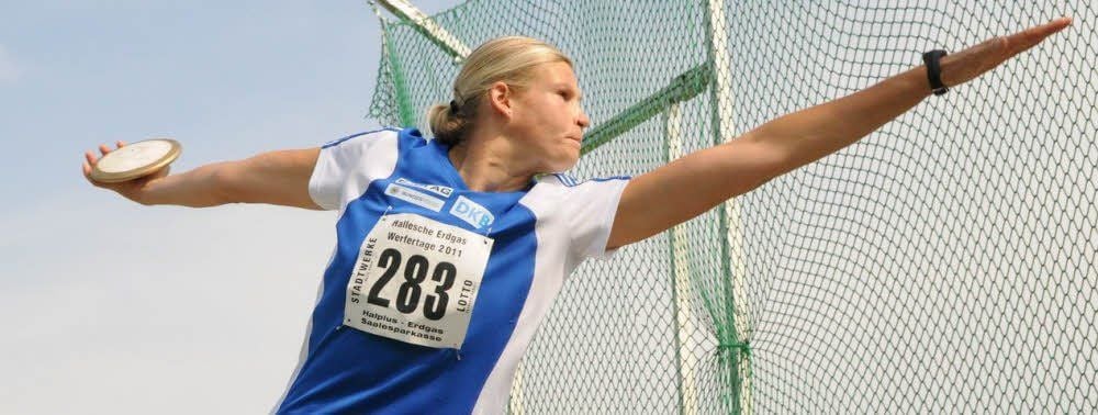Nadine Müller wirft immer bei den Werfertagen, hier ein Bild vom Wettkampf im Jahr 2011.