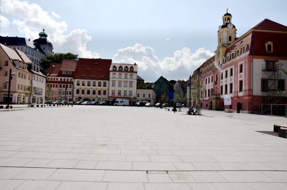 Zurzeit sieht der Weißenfelser Markt für viele zu leer aus. Ein gestalterisches Element soll den Platz aufwerten.