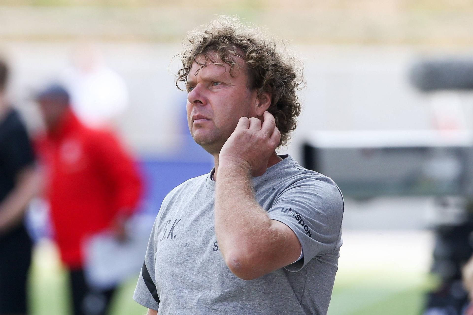 FCM-Trainer Stefan Krämer muss sich in der Abwehr etwas einfallen lassen.