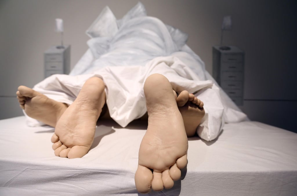 Bei einem jungen Paar in Hessen reichte die Geduld nicht mehr bis zum Bett - sie vergnügten sich auf einem Autodach. (Symbolfoto)