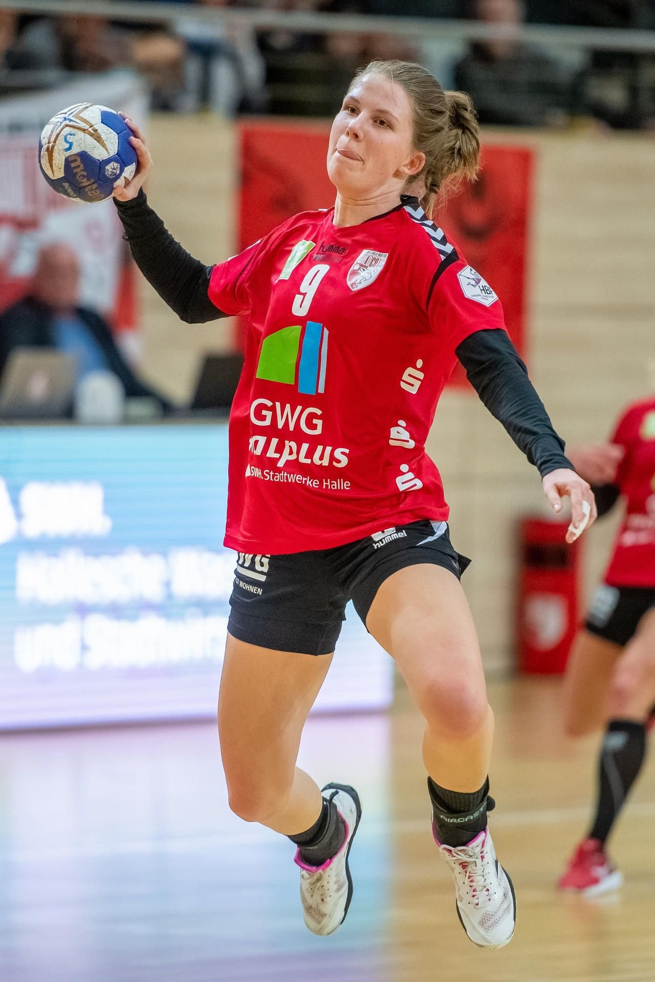 Auch Laura Winkler kann Halles Handballerinnen verletzungsbedingt nicht mehr im Aufstiegskampf helfen.