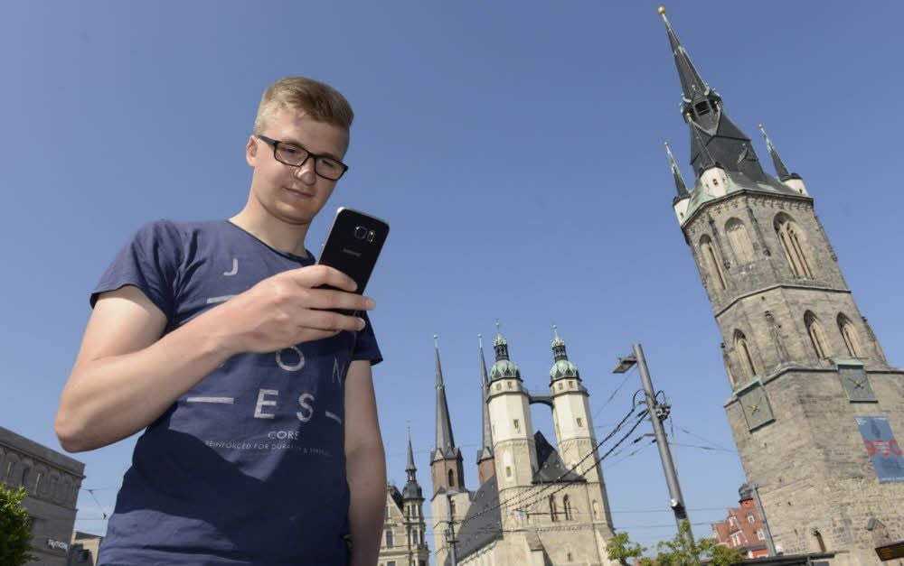 MZ-Volontär Oliver Müller-Lorey testet, wie gut die Innenstadt mit öffentlichem WLAN versorgt ist. Die Teststrecke beginnt am Hauptbahnhof, führt über den Boulevard zum Markt und endet in der Kleinen Ulrichstraße. Auf dem Weg gab es so manche Überraschung.