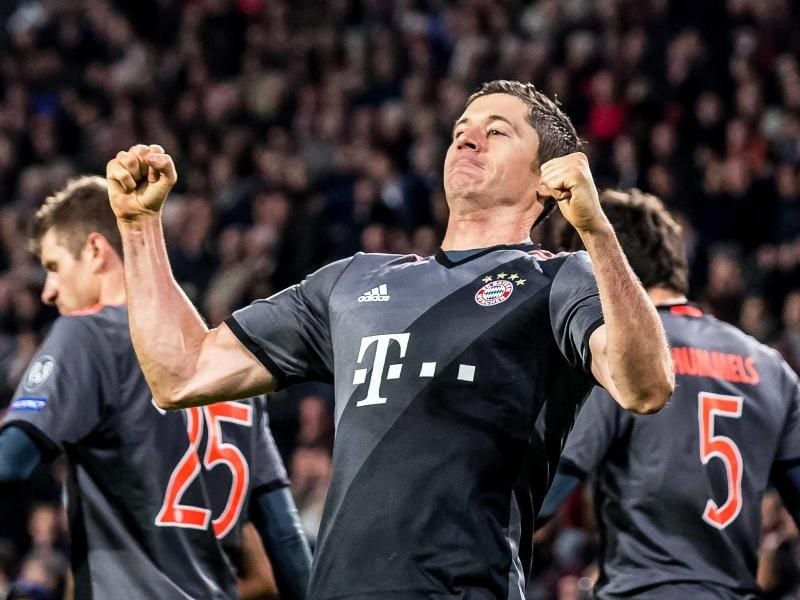 Bayern-Stürmer Robert Lewandowski schnürte in Eindhoven einen Doppelpack.