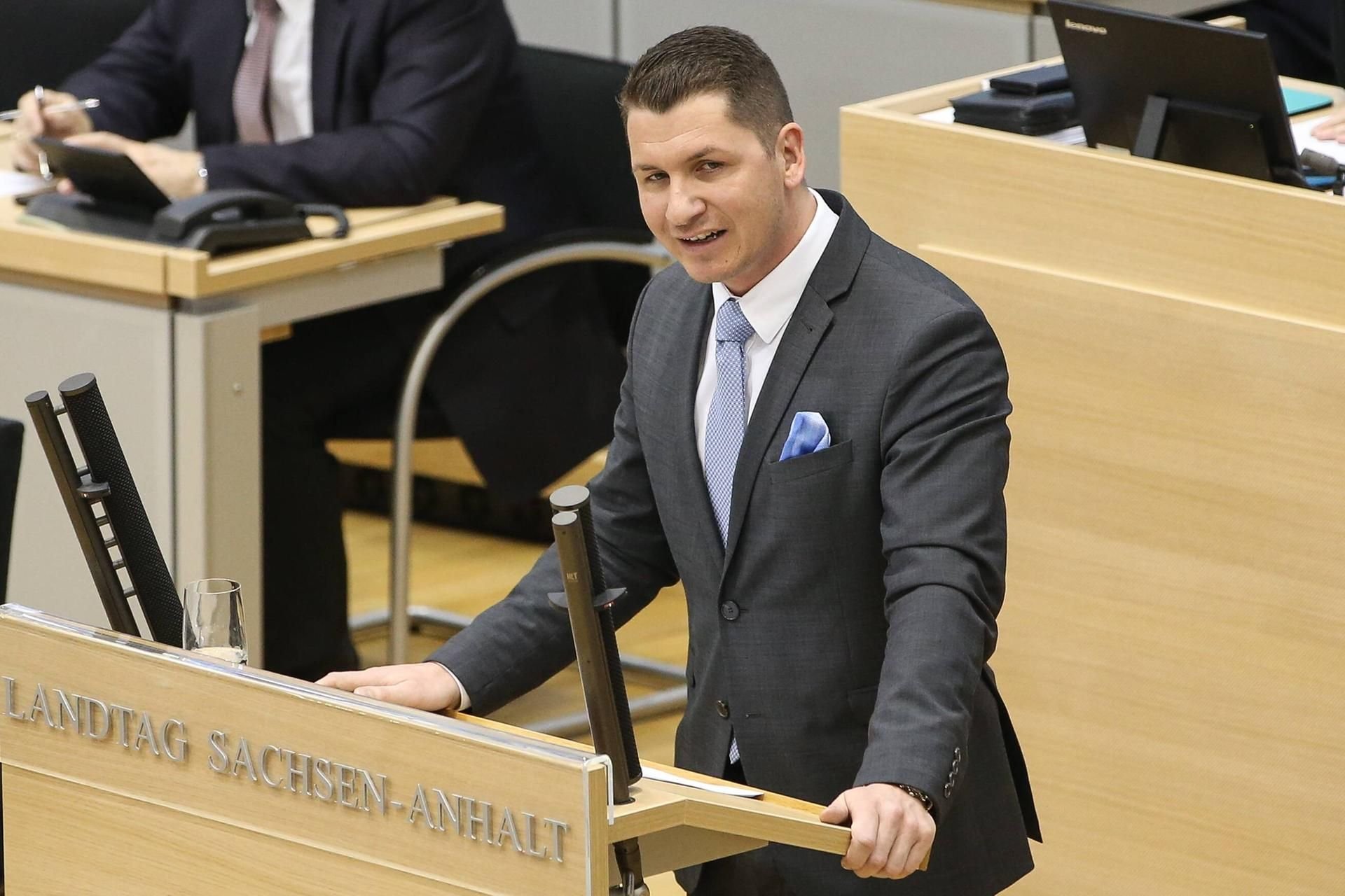 Matthias Buettner (AfD) während einer Landtagssitzung im Landtag von Sachsen-Anhalt.