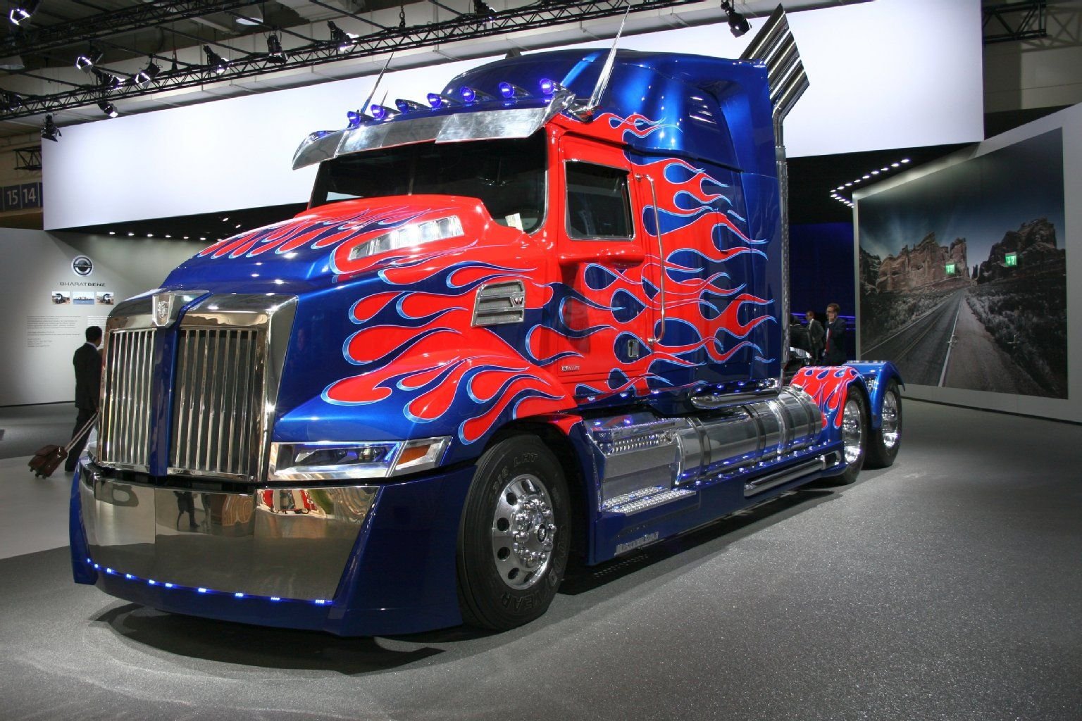 Der North American Truck der Marke Western Star spielte die Hauptrolle als „Optimus Prime“ im Kinofilm „Transformers: Age of Extinction“.