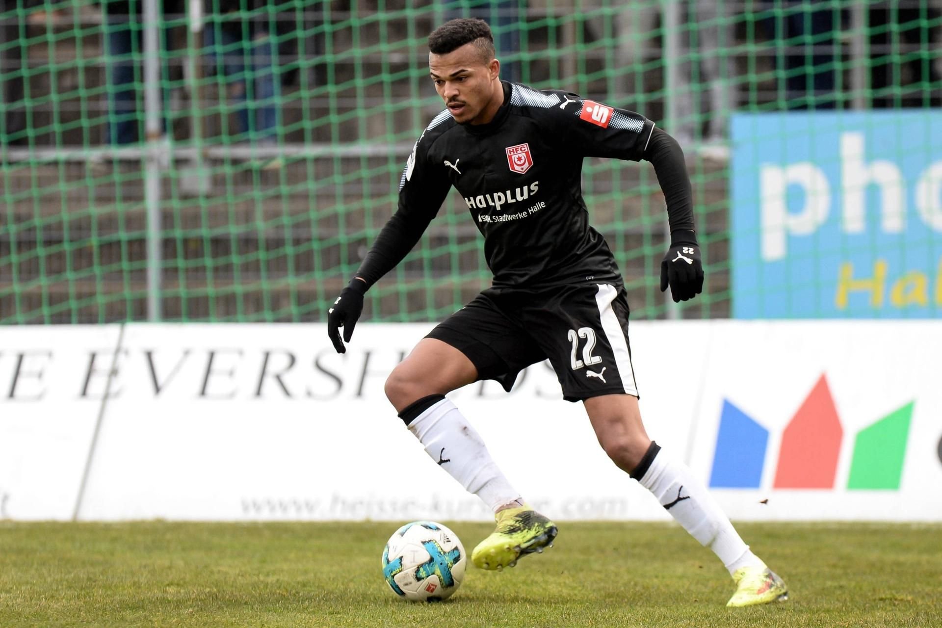 Marvin Ajani traf bei Wehen Wiesbaden zum zwischenzeitlichen 1:1 für den HFC. (Archivbild)