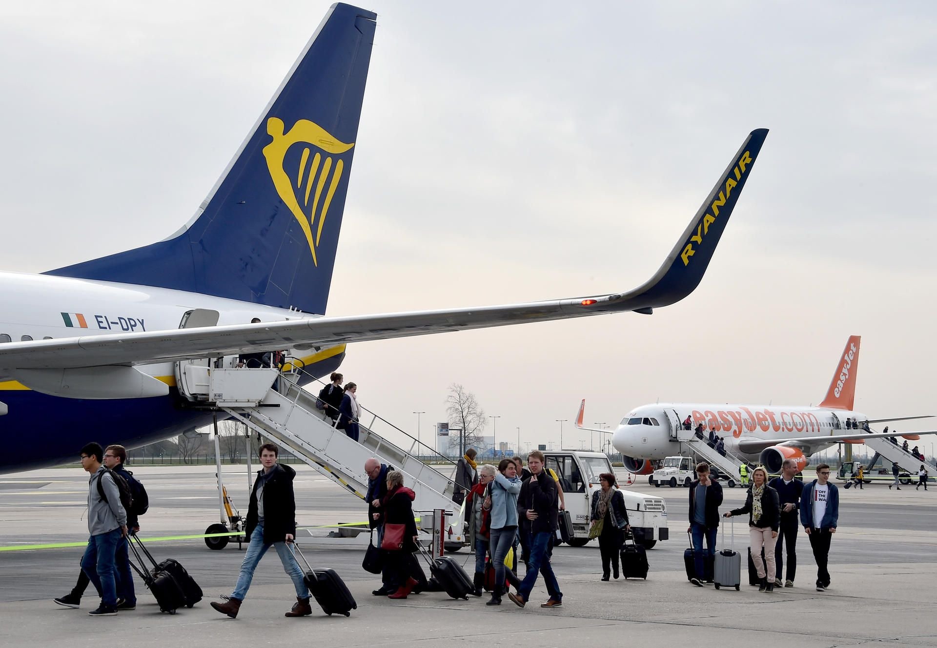 Die neue Gepäckregelung von Ryanair wurde auf 2018 verschoben.