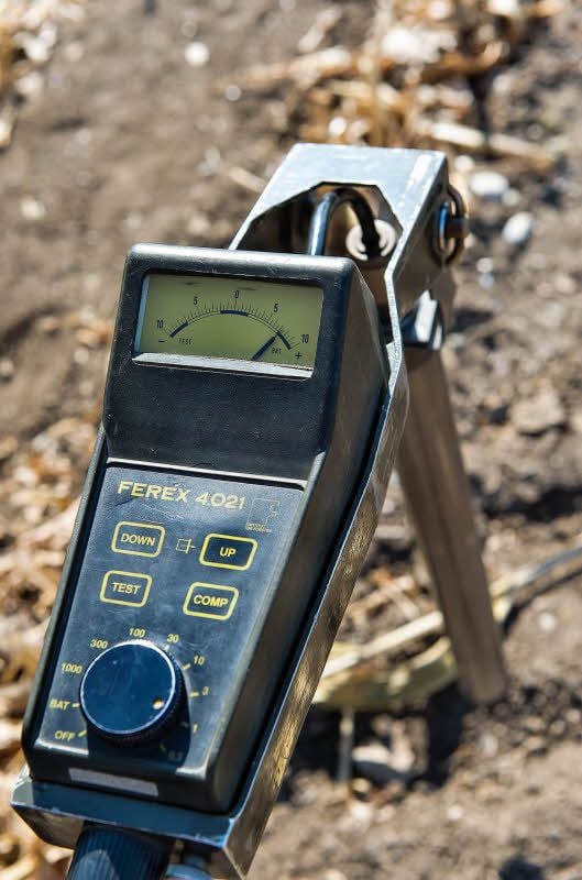 Auf der Suche nach Bomben.