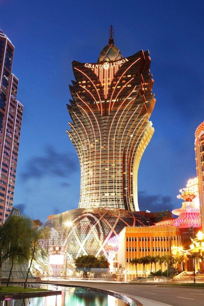 Das Hotel Grand Lisboa in Macao misst 261 Meter.