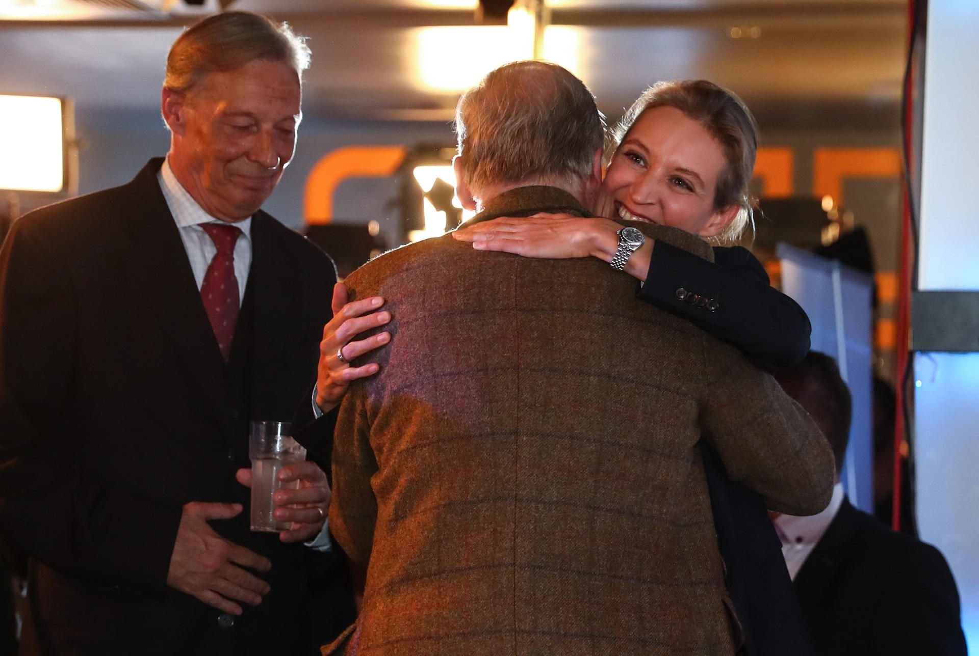 Alice Weidel und Alexander Gauland feiern ihr Abschneiden bei der Bundestagswahl.