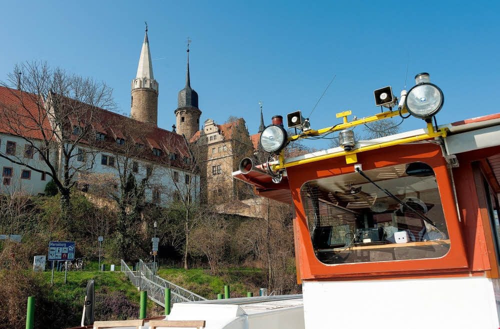 Ab Juni kehrt Captain Fu der Saale und Merseburg vorerst den Rücken. Das macht den OB sauer.