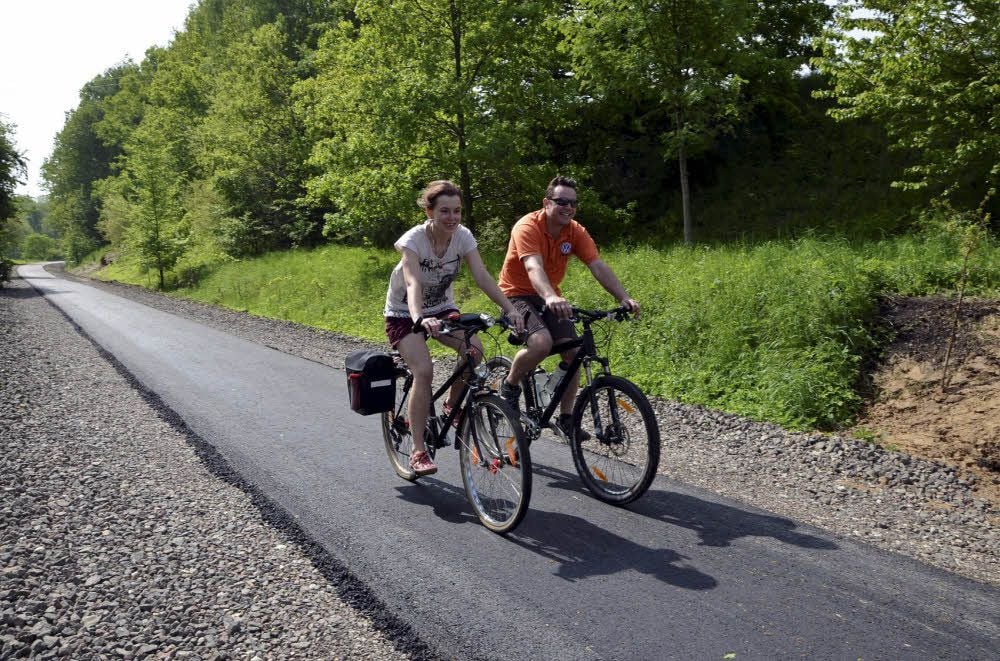 Bei Waldau wird der Zuckerbahnradweg schon jetzt gerne genutzt. Jetzt stagnieren die Arbeiten im Wethautal jedoch auf der Ziellinie.