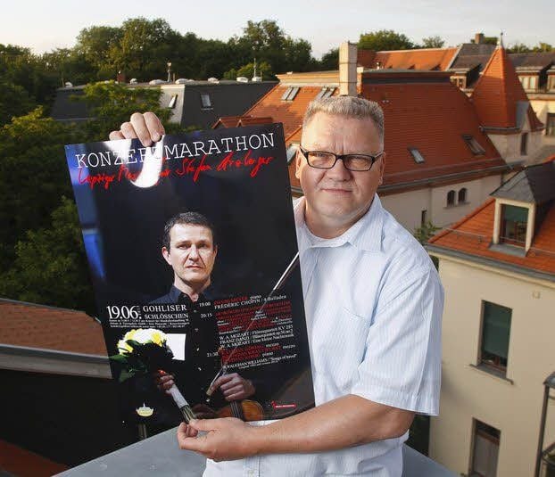 Der Pianist David Meyer hatte vor wenigen Wochen im Gohliser Schlösschen in Leipzig ein Benefizkonzert für den Geiger Stefan Arzberger organisiert.