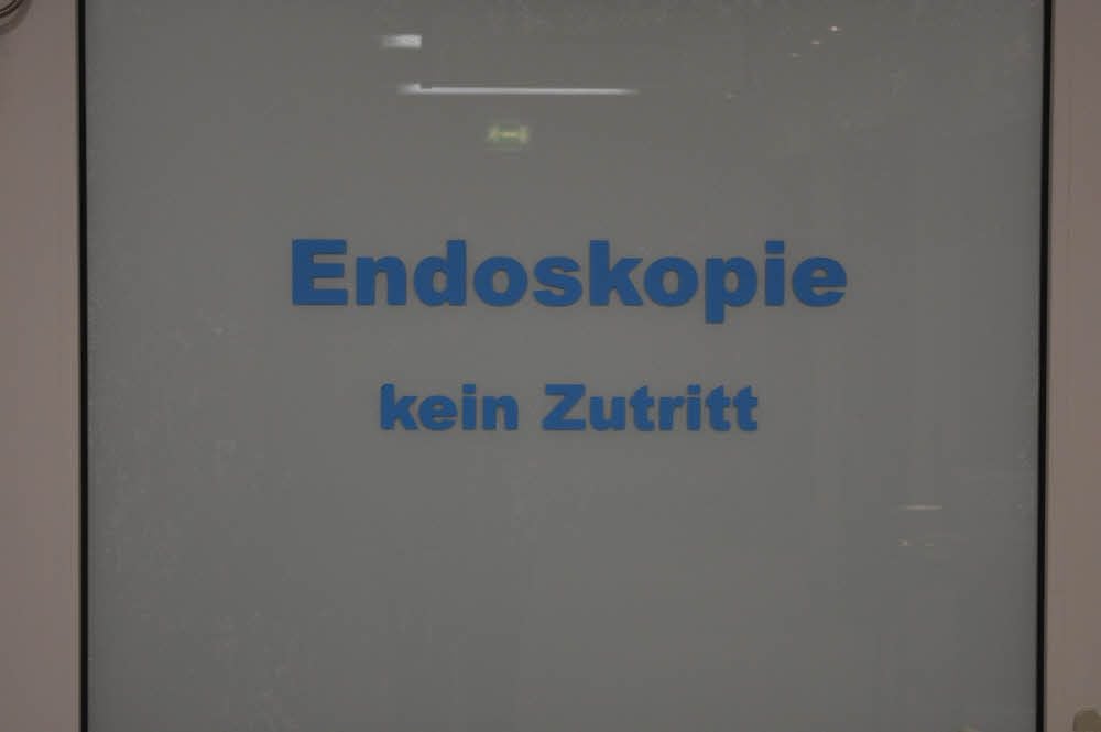 Einbrecher haben Geräte im Wert von 300.000 Euro gestohlen.