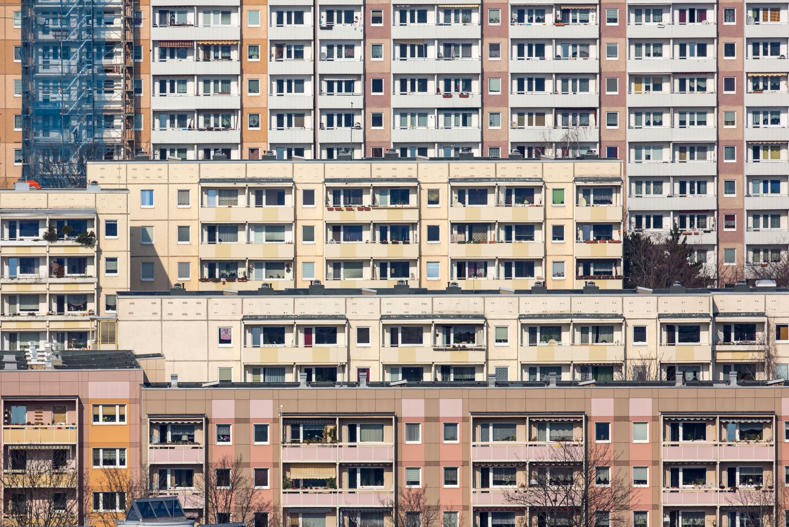 Viele Mieter zahlen trotz der Mietpreisbremse zu viel Geld.