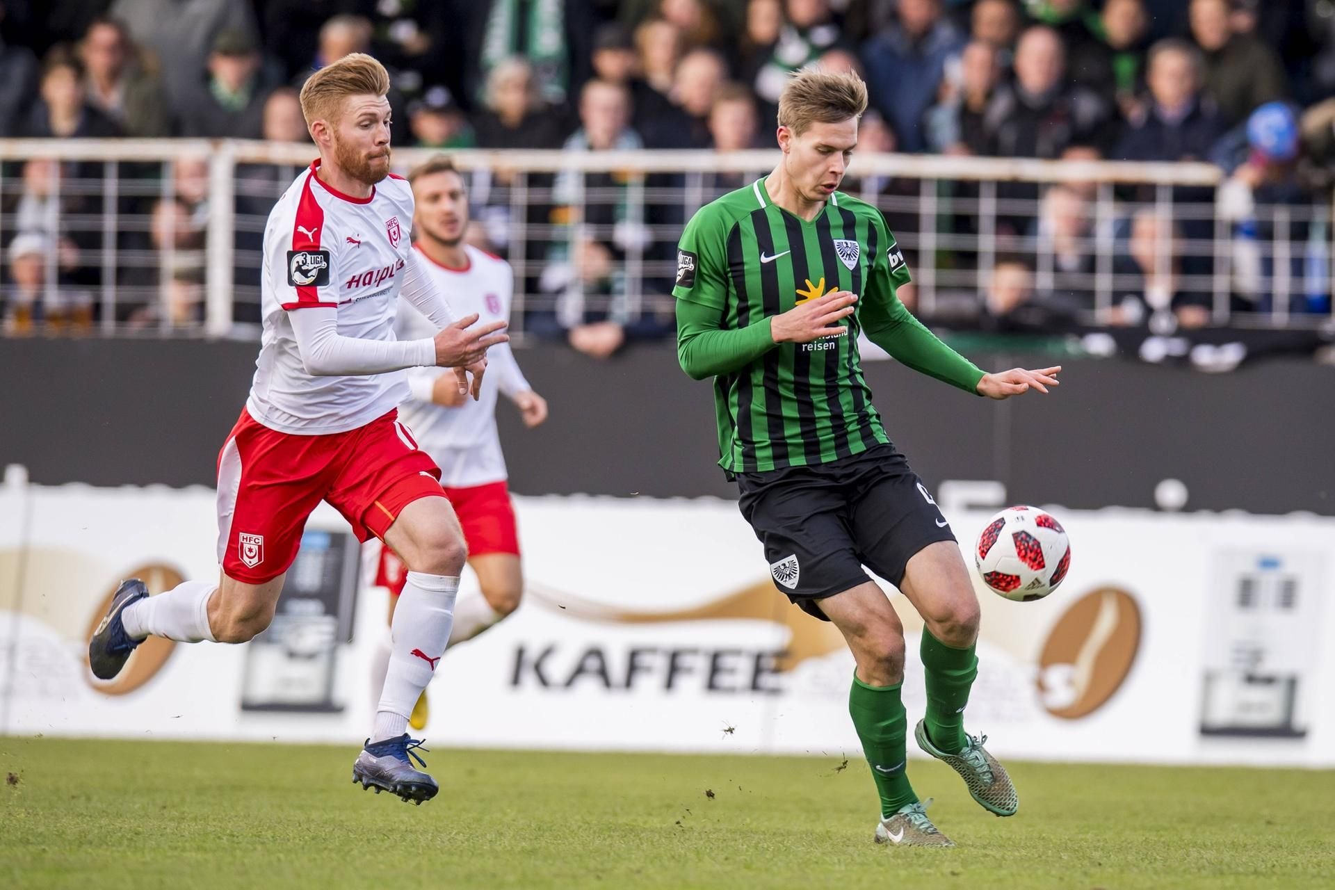 Stürmer Mathias Fetsch, der im Hinspiel in Münster traf, ist beim HFC fit für das Rückspiel in Halle am Samstag.