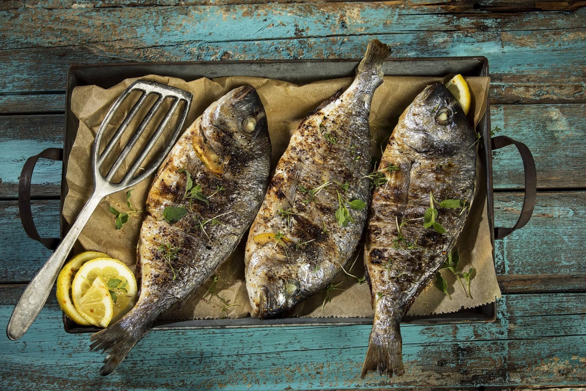 Fisch ist sowohl in der Mittelmeerküche als auch in der nordischen Küche zuhause.