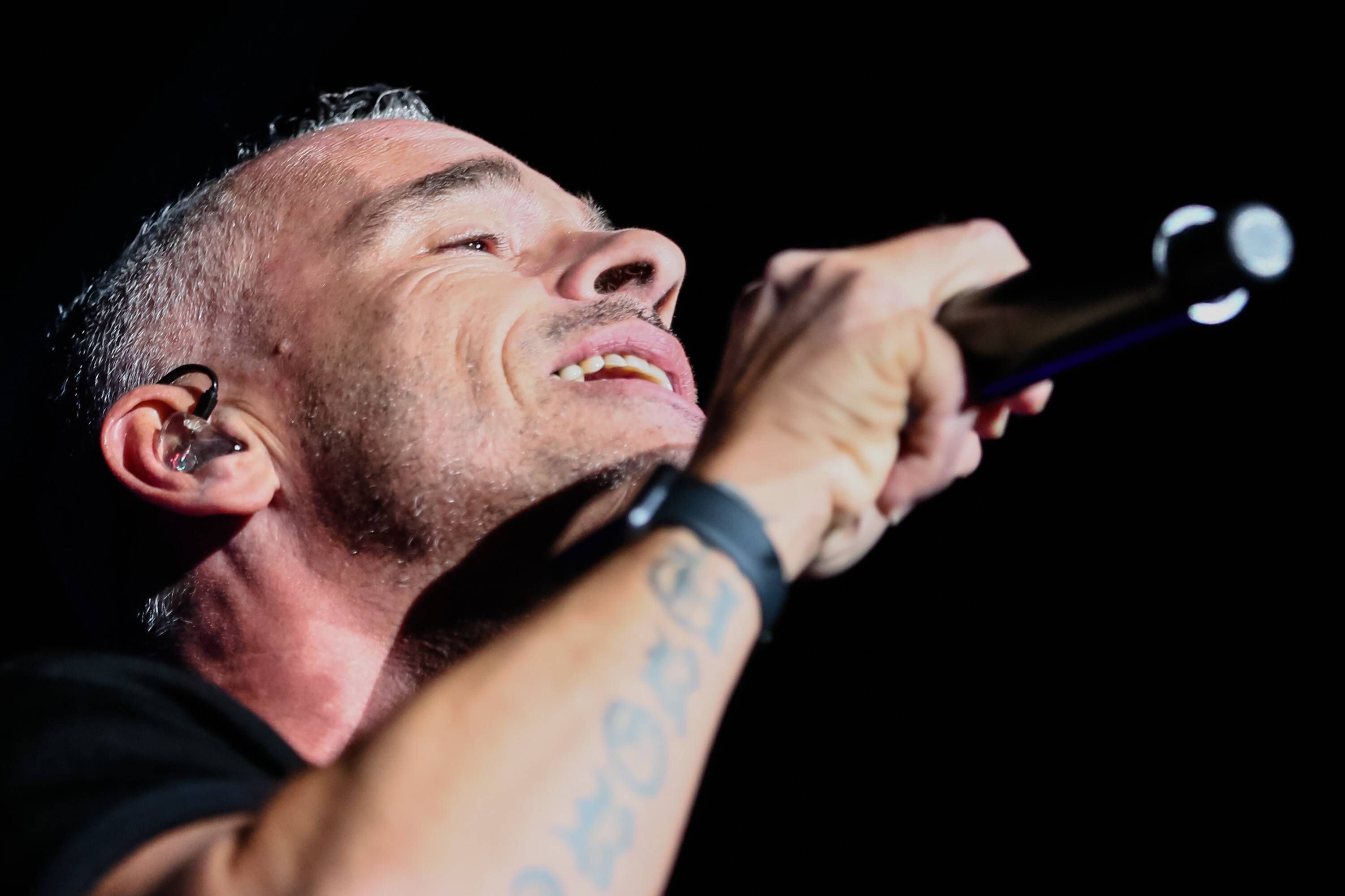 Schmusesänger Eros Ramazzotti lässt am Samstag die Herzen der Damen in Leipzig höher schlagen.