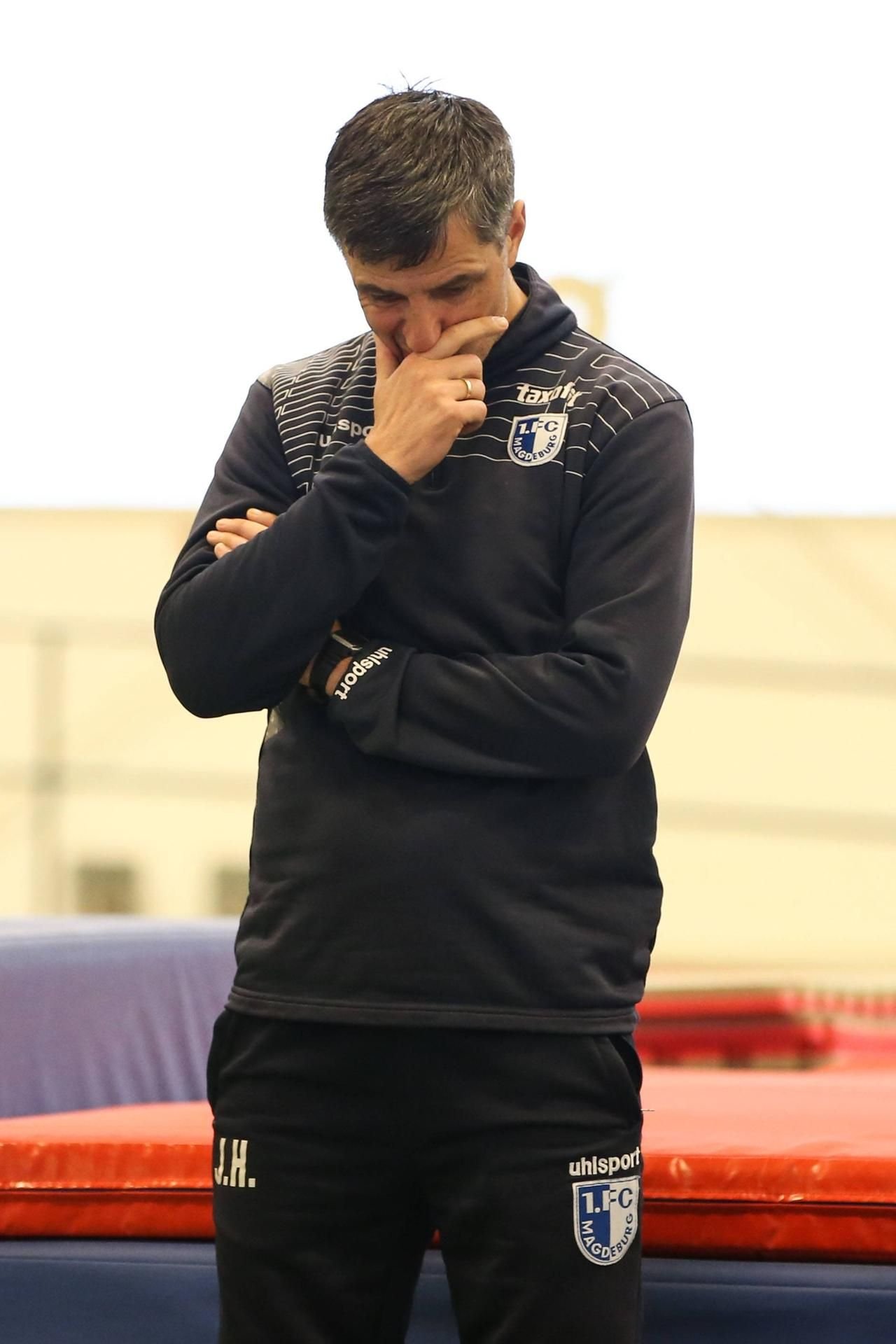 Gehen oder bleiben? Ein nachdenklicher FCM-Trainer Jens Härtel.