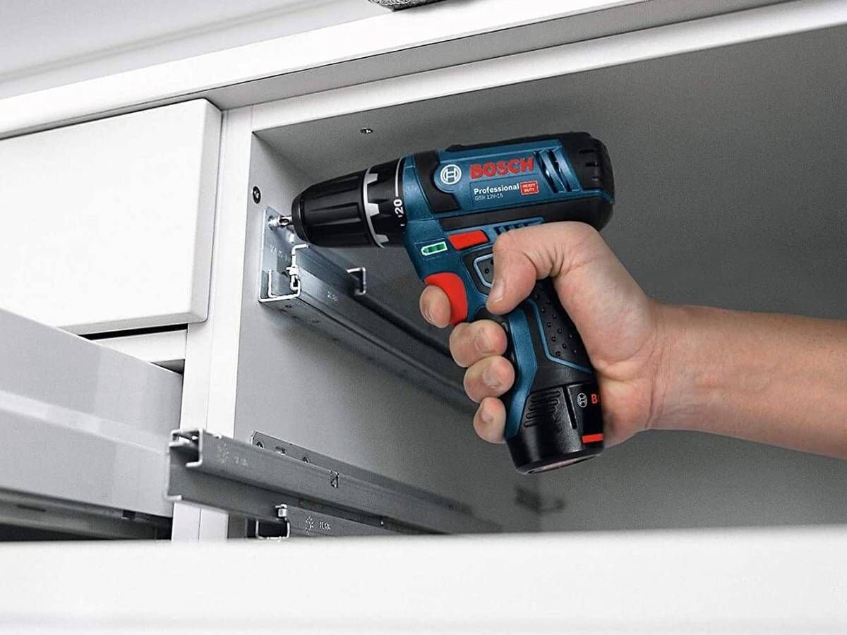 Aktuell bekommen Sie bei Amazon Bosch-Professional Werkzeug wie diesen Akku-Bohrschrauber zu reduzierten Preisen.