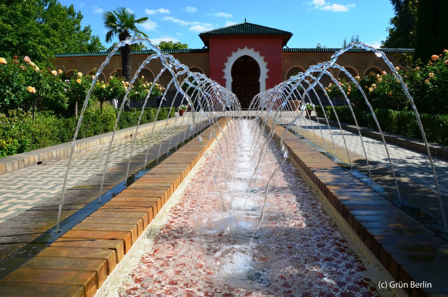 Perfekte Symmetrie: Der Orientalische Garten in den Gärten der Welt.