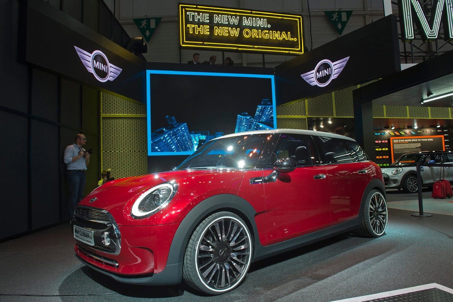Clubman Concept nennt Mini seine Vorstellung eines Minivans. Premiere hat die um 26 Zentimeter verlängerte und über 16 Zentimeter breitere Studie des Clubman auf dem Genfer Autombilsalon.