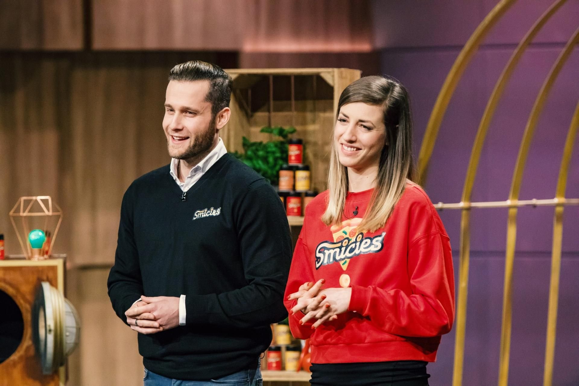 Carola Stock (28) und Immanuel Rebarczyk (33) aus Leipzig haben mit „Smicies“ einen herzhaften Snack in Kugelform entwickelt.