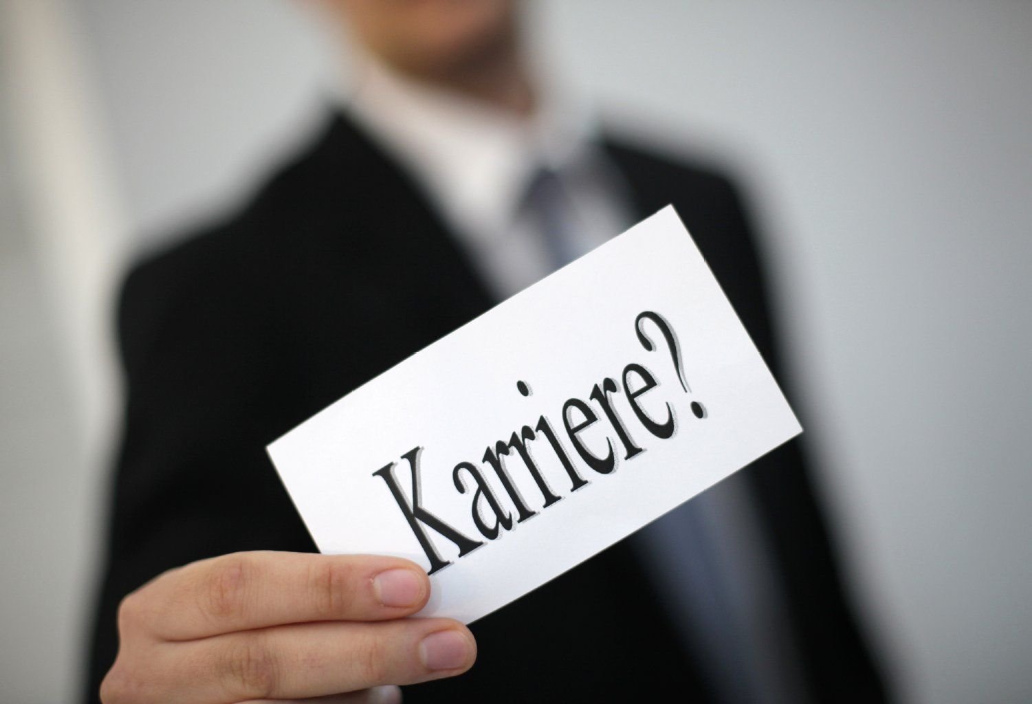 Netzwerken und eigene Projekte anschieben: Häufig braucht es gar nicht viel, um die Karrierepläne zu realisieren.