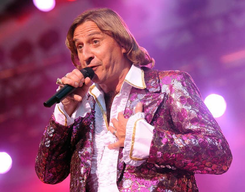 Kult-Sänger Dieter Thomas Kuhn liebt und lebt den Schlager.