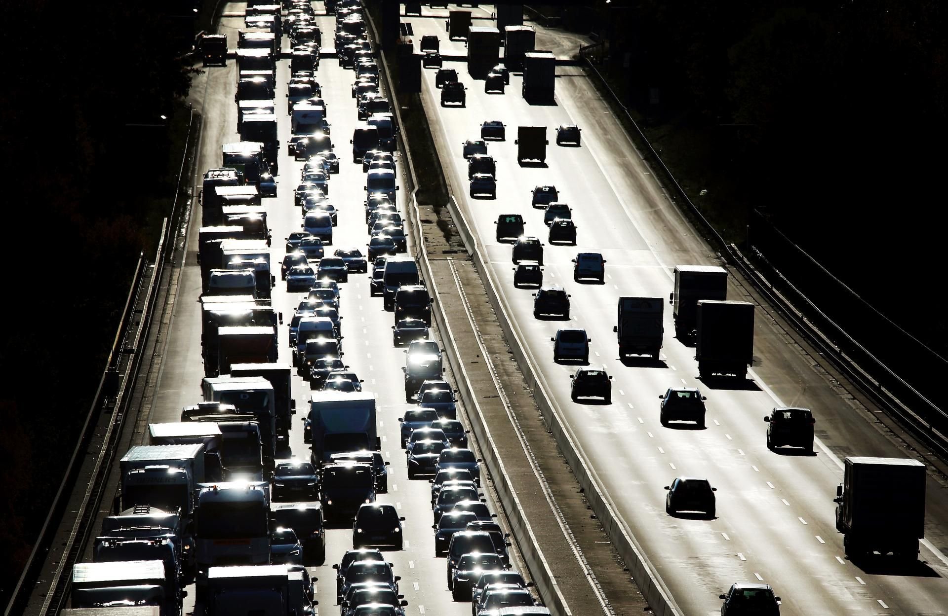 Zu Ostern müssen sich Autofahrer wieder auf lange Staus einstellen.