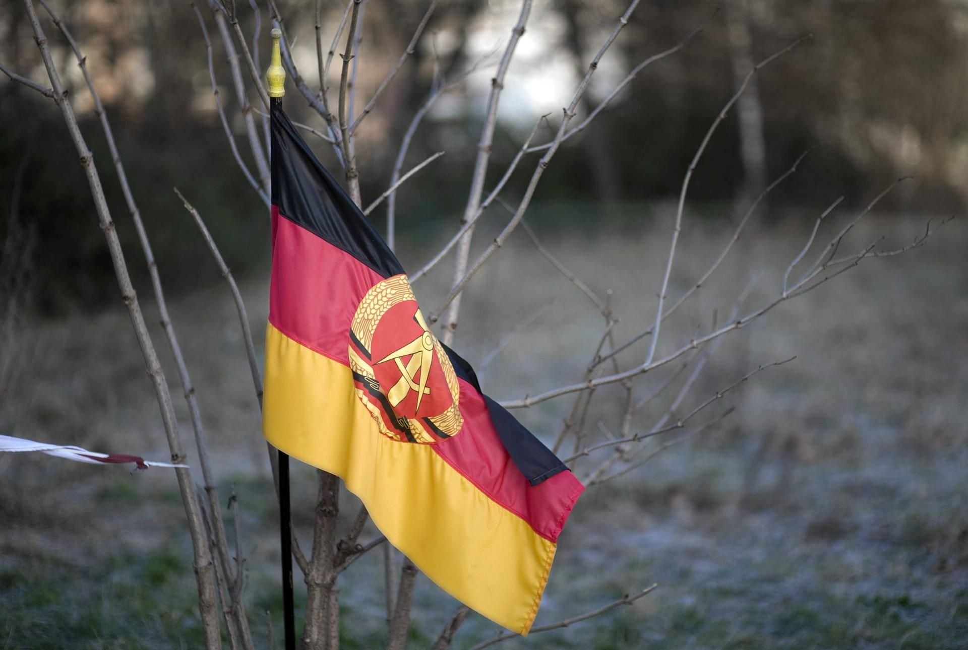 Eine DDR-Fahne