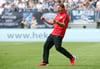 RBL-Trainer Ralph Hasenhüttl feiert den 4:0-Auswärtssieg beim Hamburger SV.