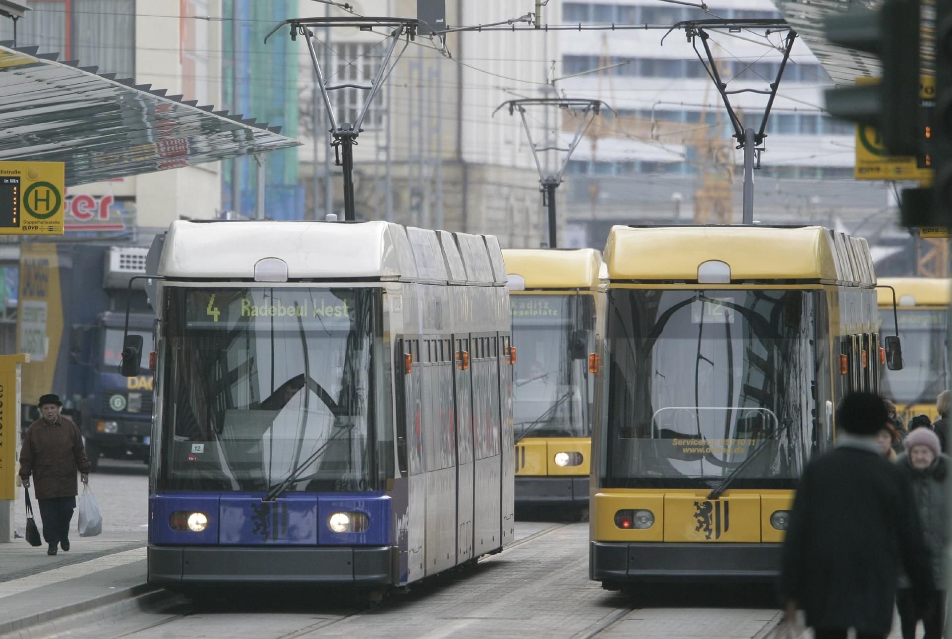 Dresden hat stark in sein Bus- und Straßenbahnnetz investiert. (Archivbild)