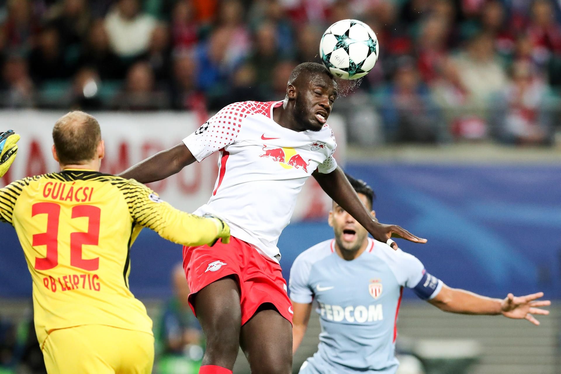 Dayot Upamecano soll der Defensive von RB Leipzig in Monaco mehr Stabilität geben.