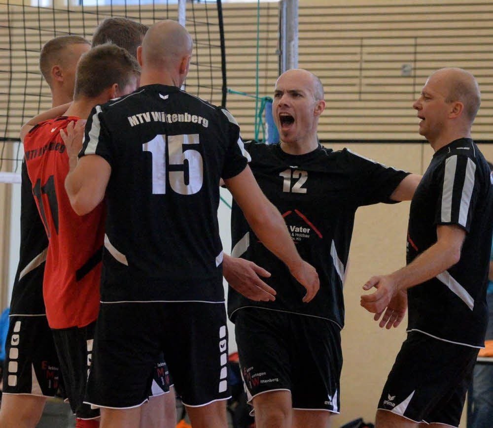 VfL-Trainer Lars Holtmann muss vor dem Spiel gegen Neugersdorf seine Abwehr fokussieren.