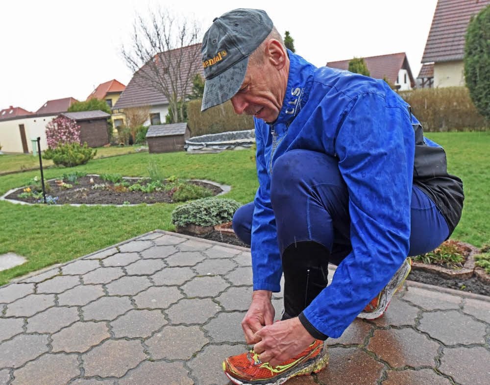 Egal bei welchem Wetter - Steffen Krocker schnürt die Laufschuhe.