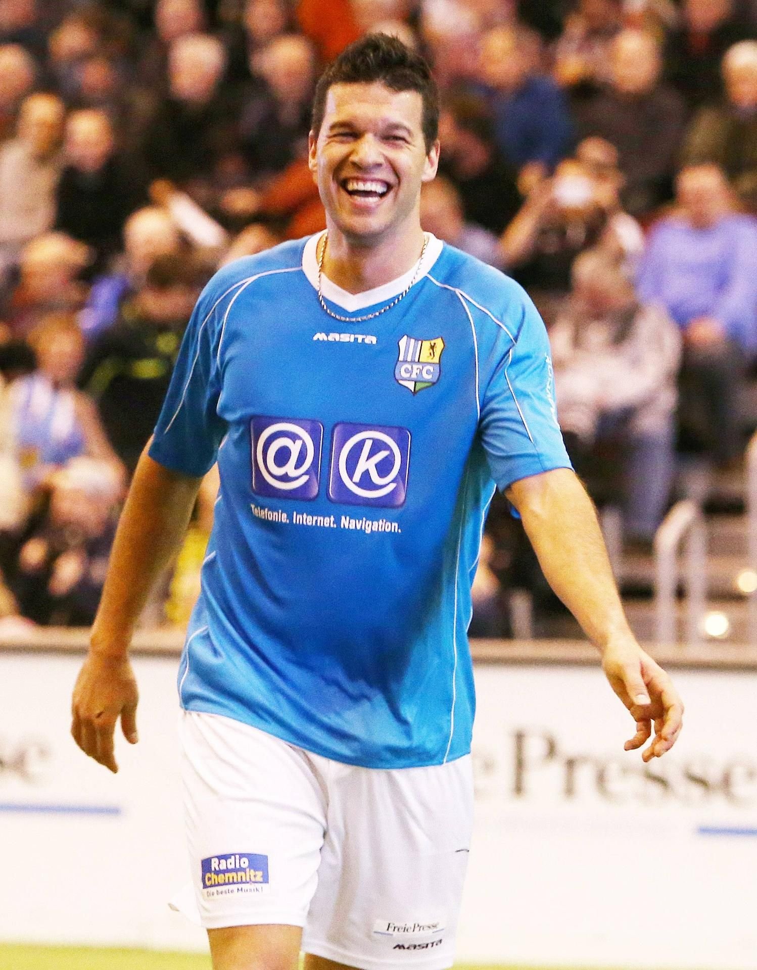 Ex-Nationalmannschafts-Kapitän Michael Ballack kickt am 13. Januar in Chemnitz mit anderen Ost-Legenden.