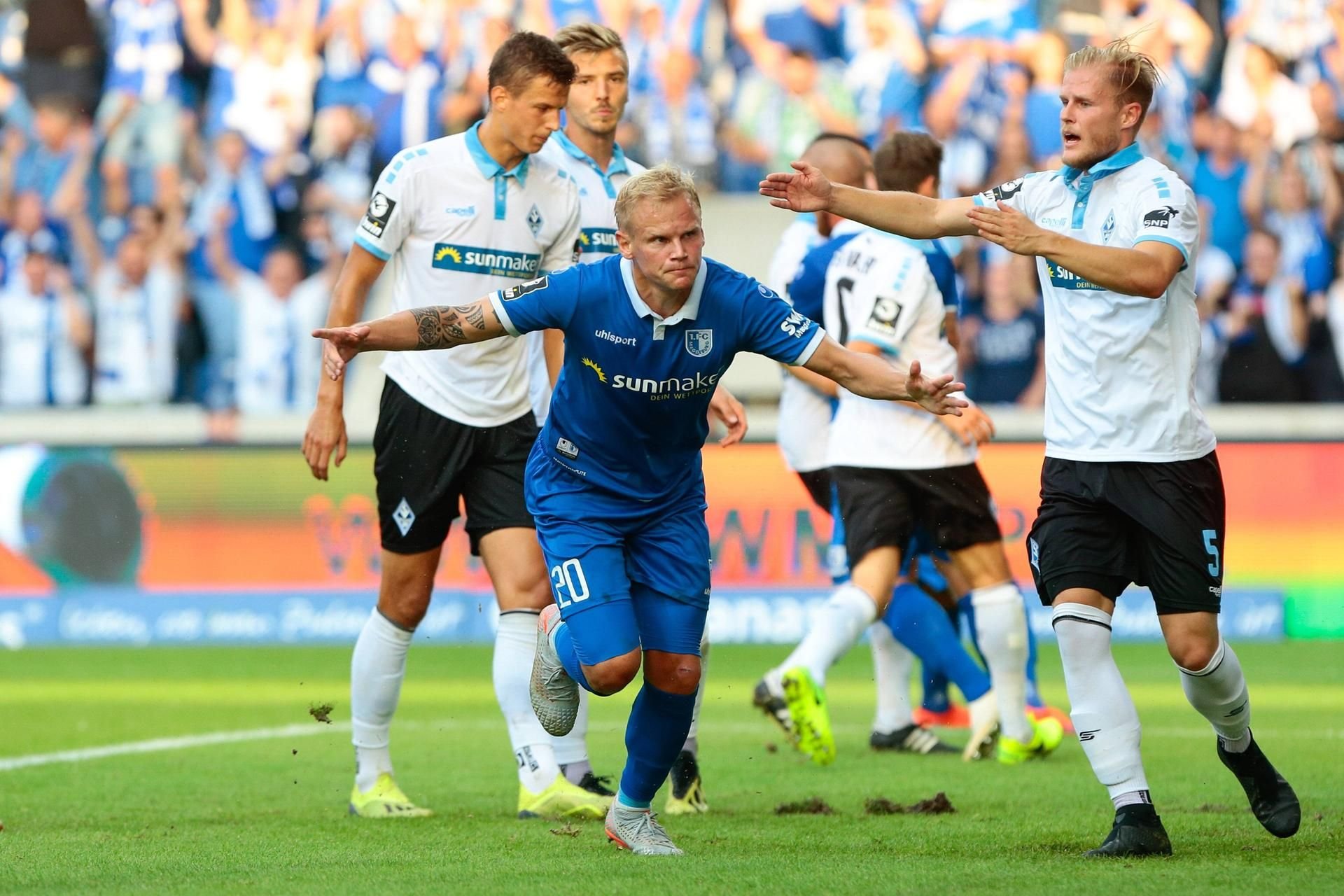 Sören Bertram jubelt nach seinem Tor zum 1:0 für den FCM gegen Mannheim.