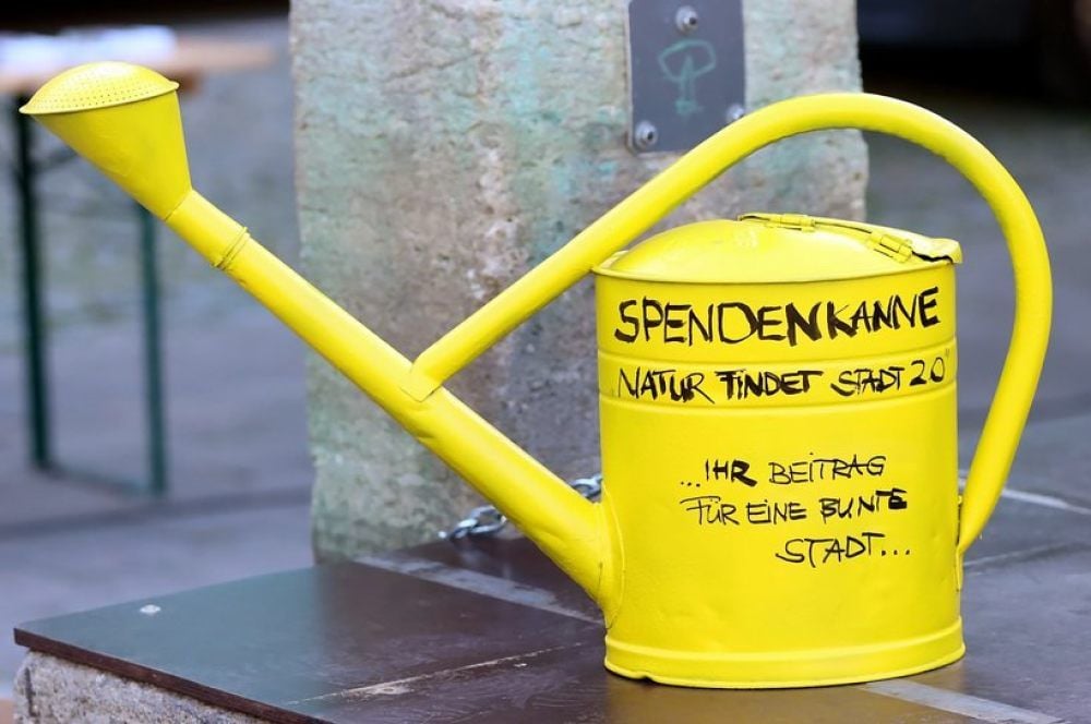 Wer nicht mit anpacken konnte oder wollte, hatte auf dem Holzmarkt die Möglichkeit einer Spende.
