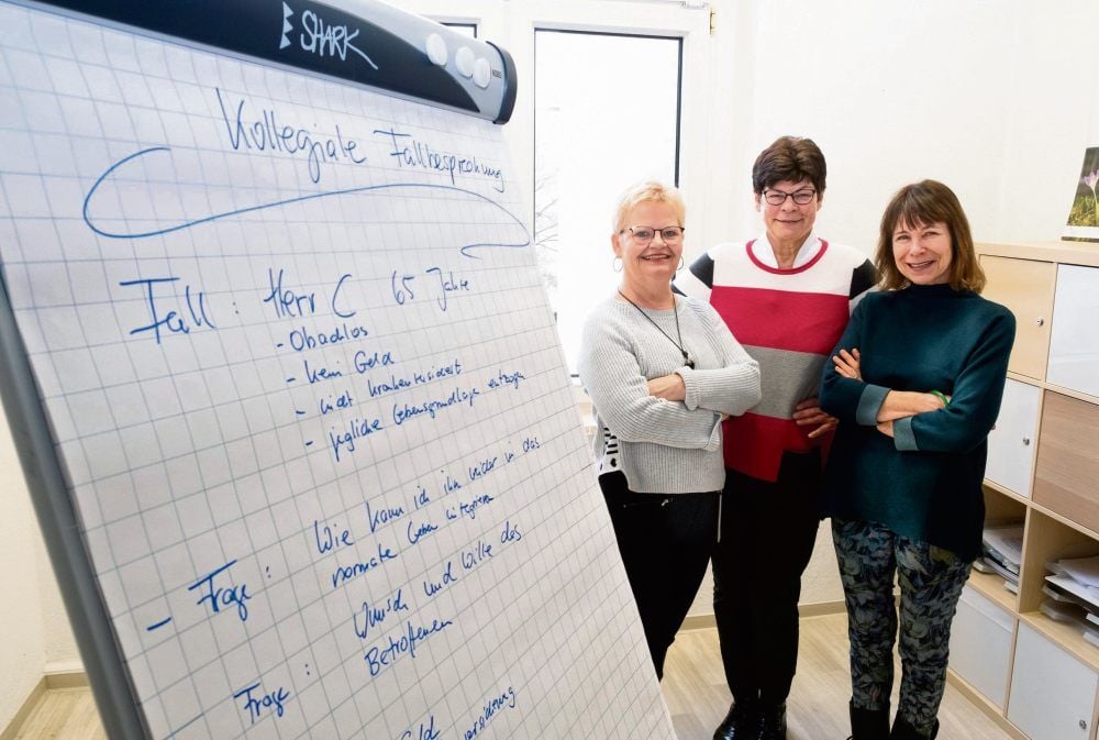 Angelika Hofmann, Renate Perlich und Uta von Wilcke (von links) sind Berufsbetreuerinnen in Halle. Ihnen ist der fachliche Austausch untereinander sehr wichtig.