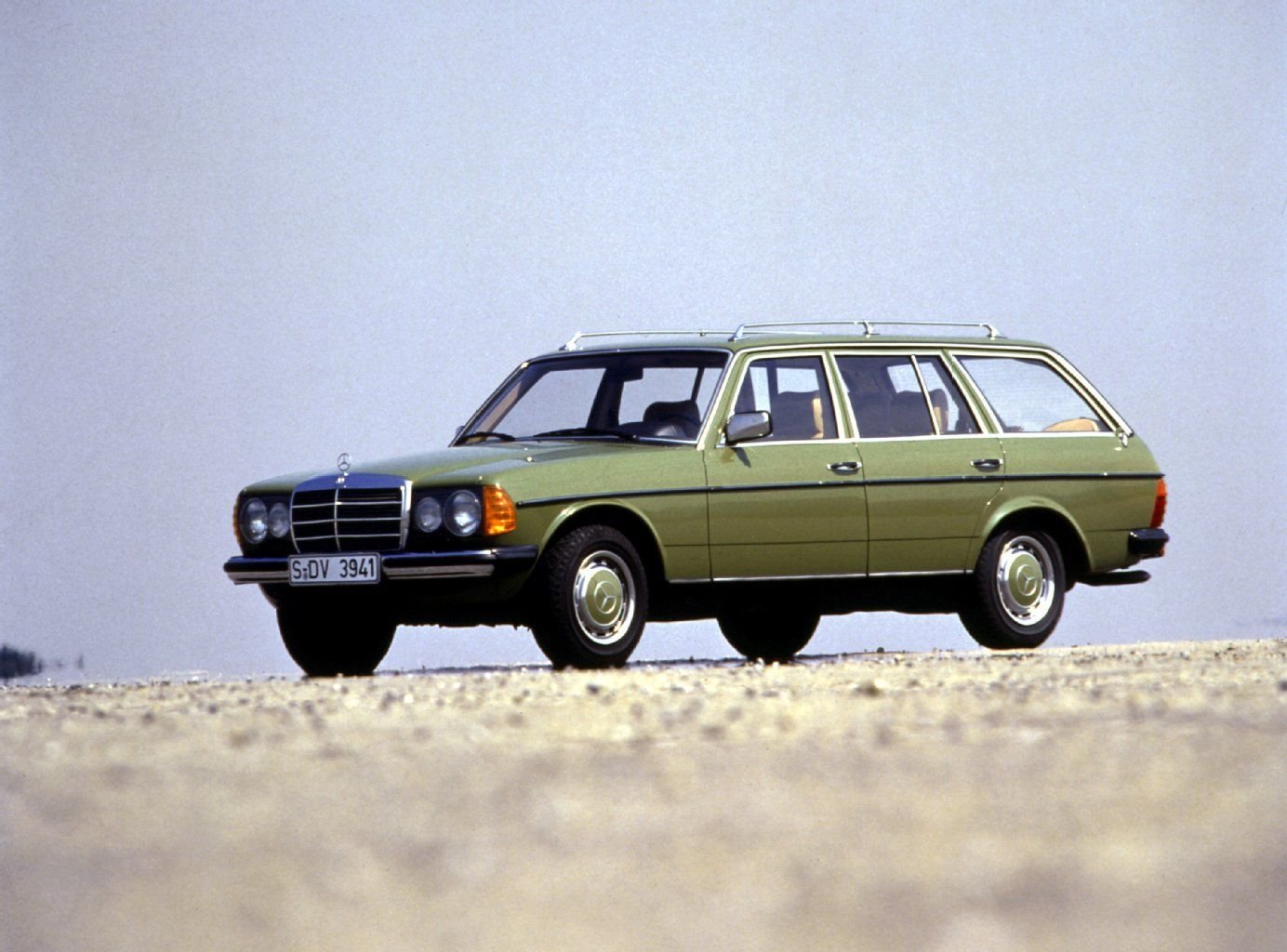 1977 ist das erste T-Modell zu den Händlern gerollt und hat sich seitdem nicht nur als Taxi bewährt.