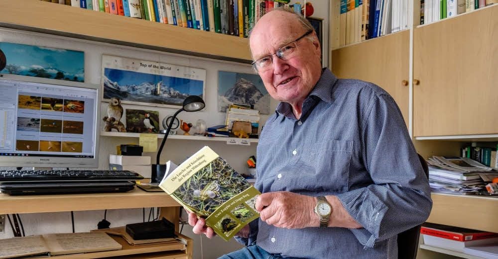 Uwe Zuppke mit seinem nunmehr sechsten Buch