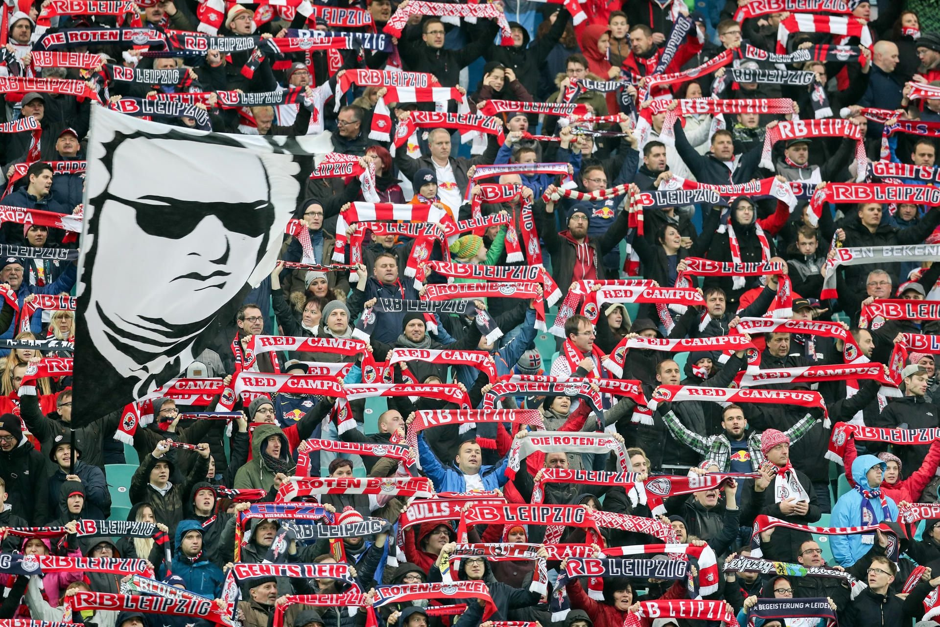 Fans von RB Leipzig in der Red Bull Arena.