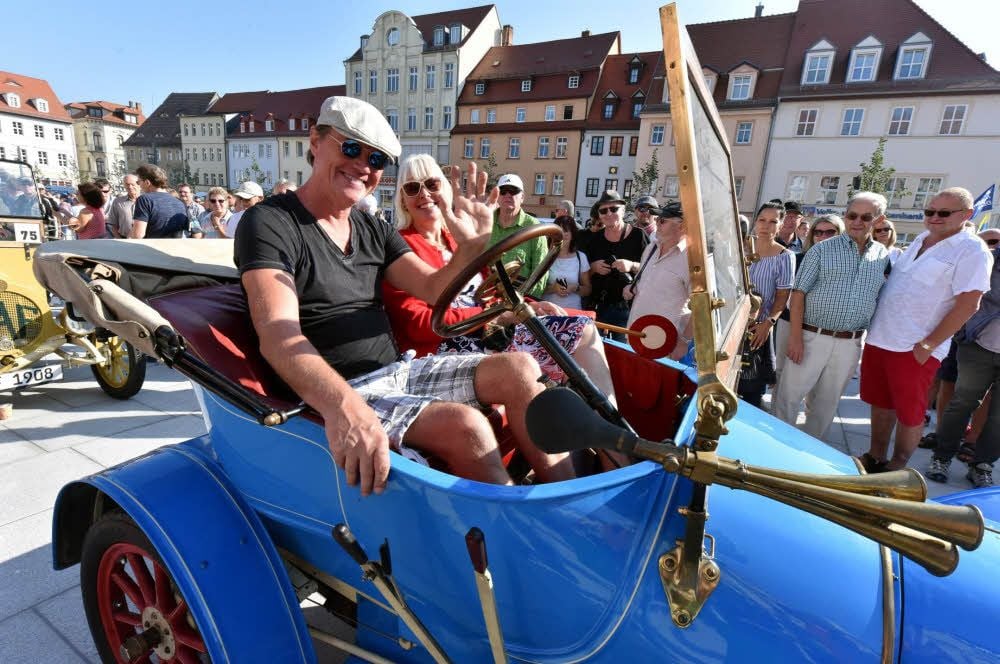 Andreas und Jana Bürger kamen mit ihrem MAF D2 Baujahr 1909 aus Markranstädt zur Oldtimer-Rallye.