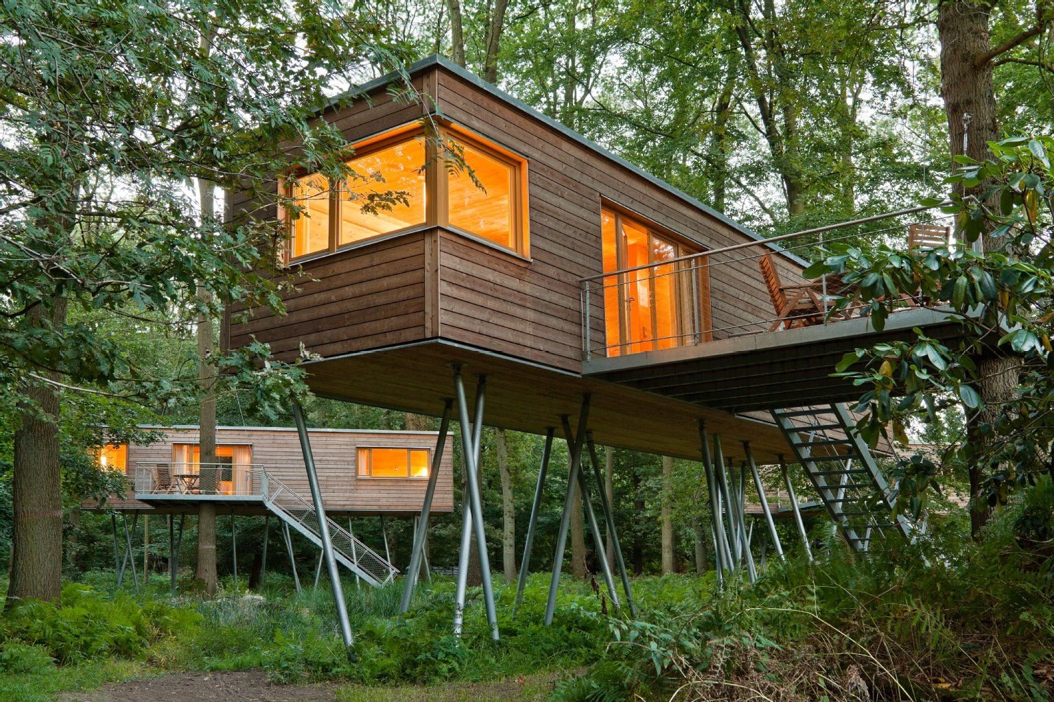 Luxuriös und modern sind die Baumhäuser im «Ressort Baumgeflüster».