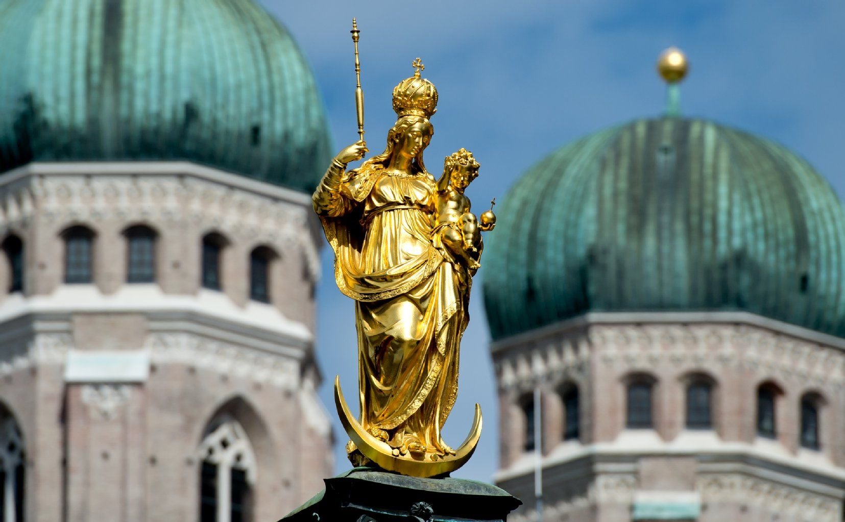 Mariensäule auf dem Marienplatz in München: Auch die bayrische Landeshauptstadt wurde als Reiseziel empfohlen.