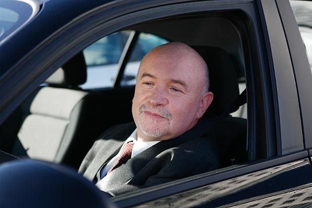 Für die Automobilbranche werden ältere Autofahrer immer interessanter.