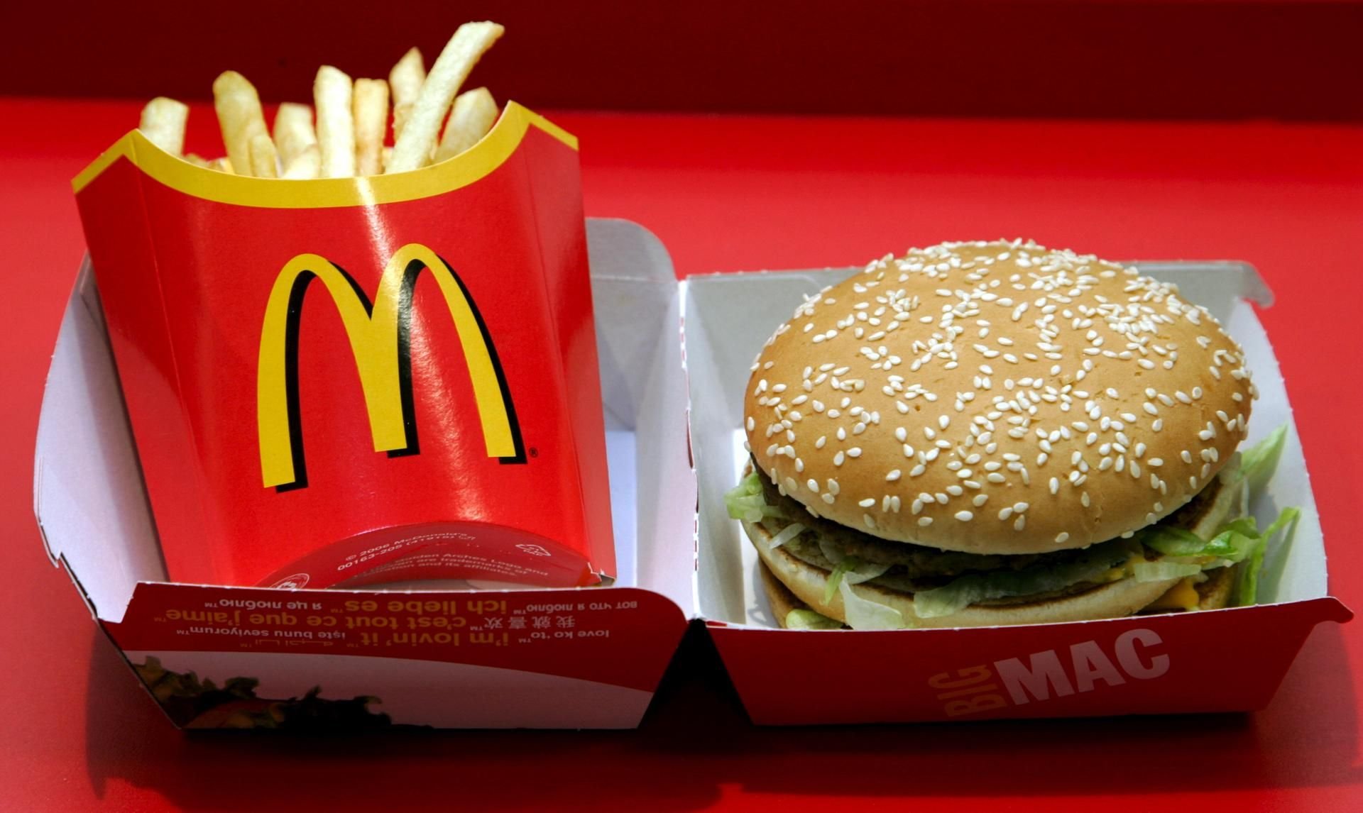Mit der neuen McDonald's-App gibt's im Februar und März an Aktionstagen Burger und Pommes besonders günstig – oder kostenlos.